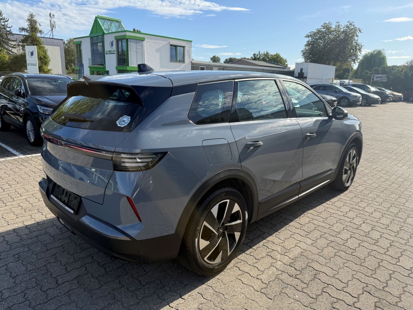 Fahrzeugabbildung Opel Grandland 1.2 Edition SHZ+LHZ+Kamera+Allwetter
