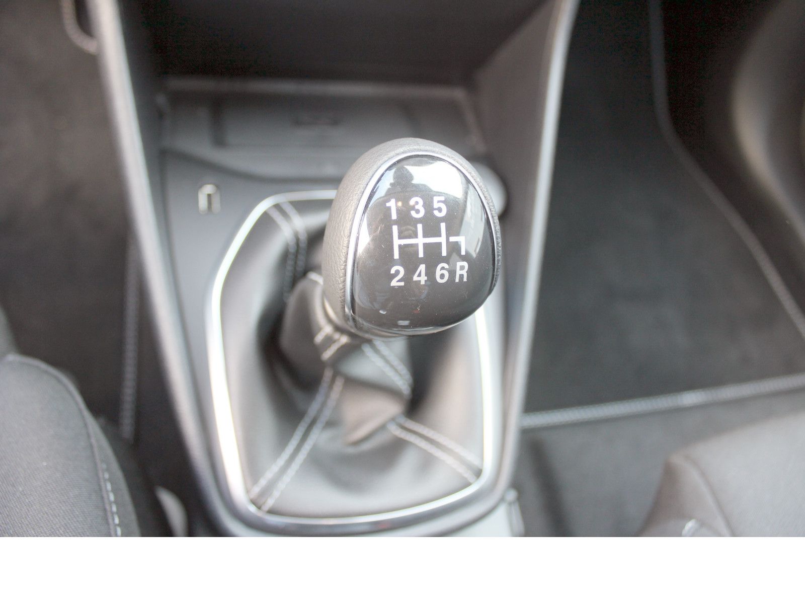 Fahrzeugabbildung Ford Fiesta Titanium