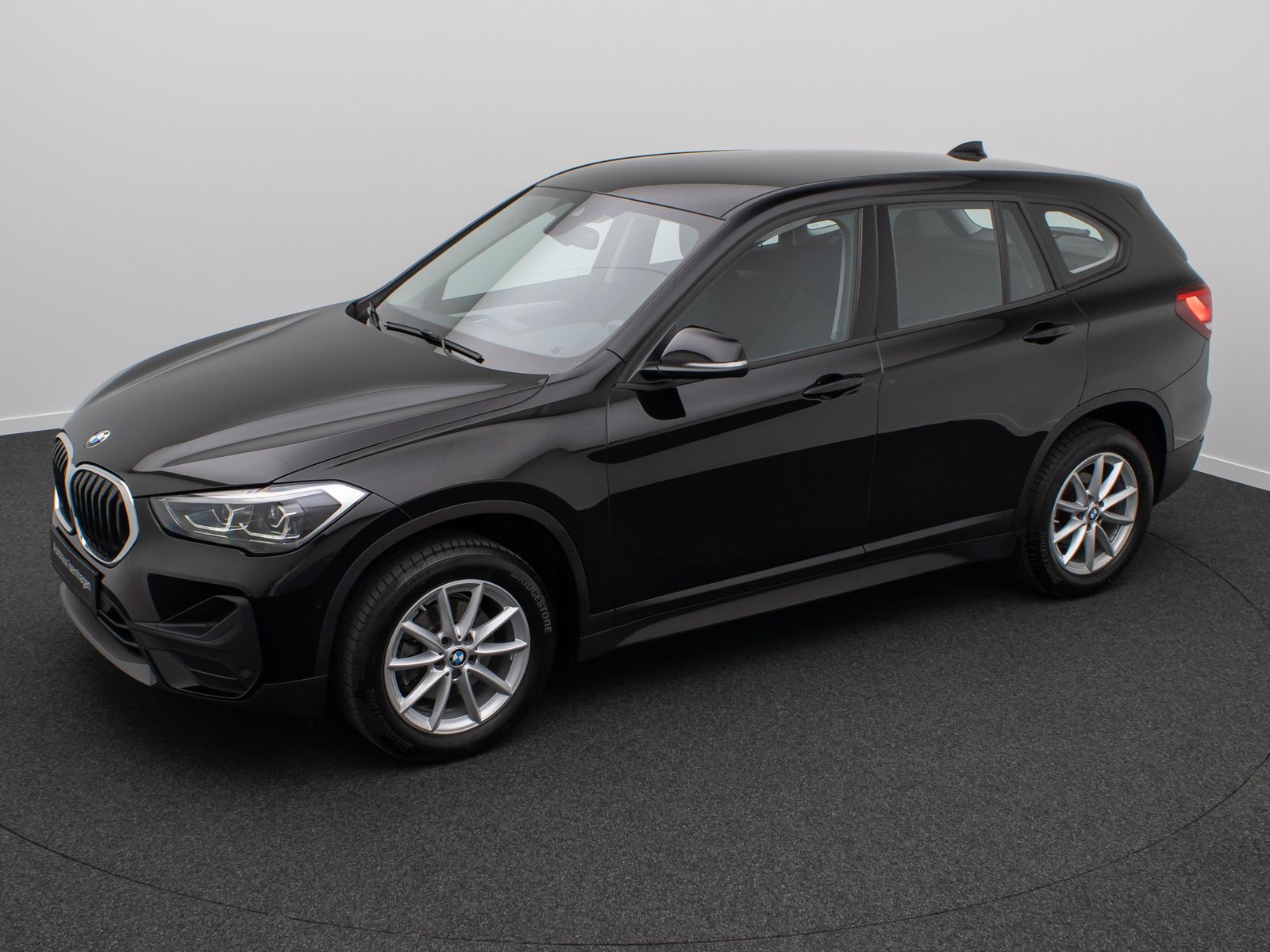 Fahrzeugabbildung BMW X1 sD18i Kamera DAB Geschwindig Komfort AppleCar