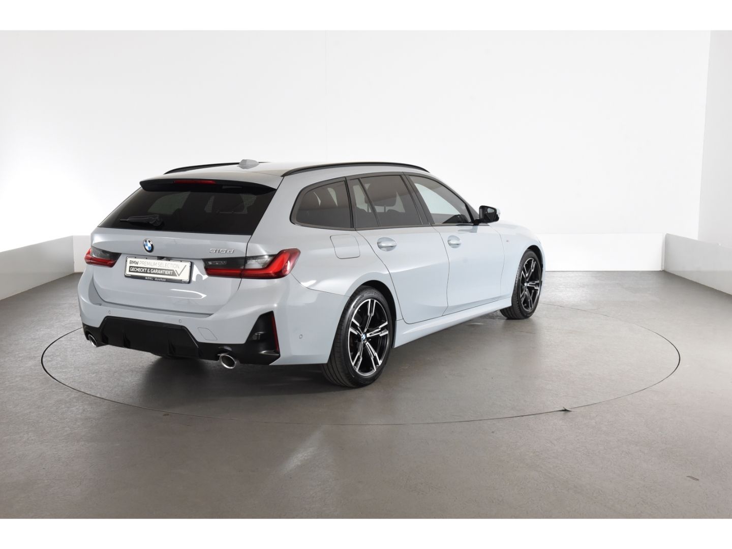 BMW 318 d Touring M Sport Driving Assistant Lenkradh foto 4