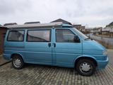 Volkswagen T4 California - blaue Volkswagen T4 California