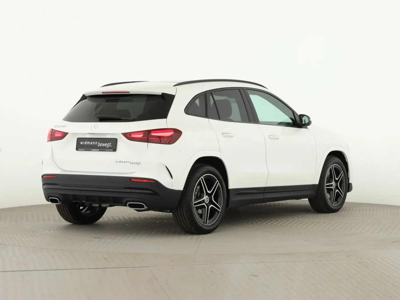 Mercedes-Benz GLA AMG*Night*19''*Pano*Multibeam*Klimaautom, миниатюра 6