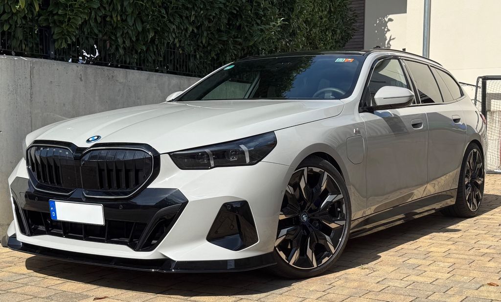 BMW 550