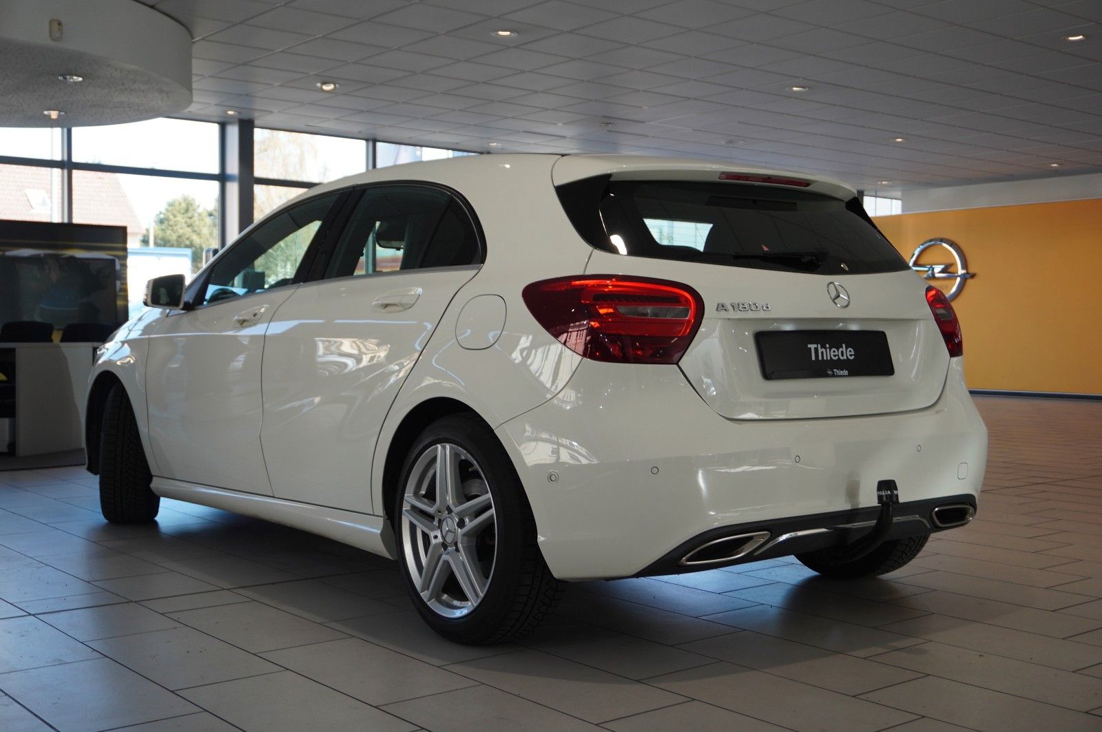 Fahrzeugabbildung Mercedes-Benz A 180 CDI URBAN KLIMA/SHZ/PDC/TEMP./SPORT/AHK
