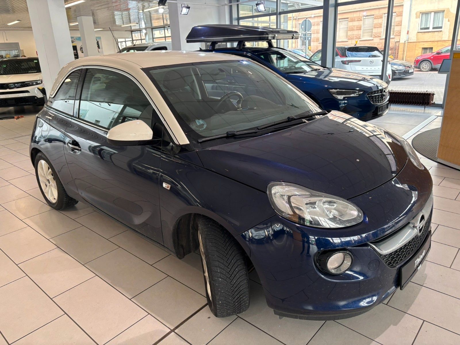 Fahrzeugabbildung Opel Adam Jam 1.2 SHZ/ALU16/LHZ/BT/KLIMA/ALLWETTER