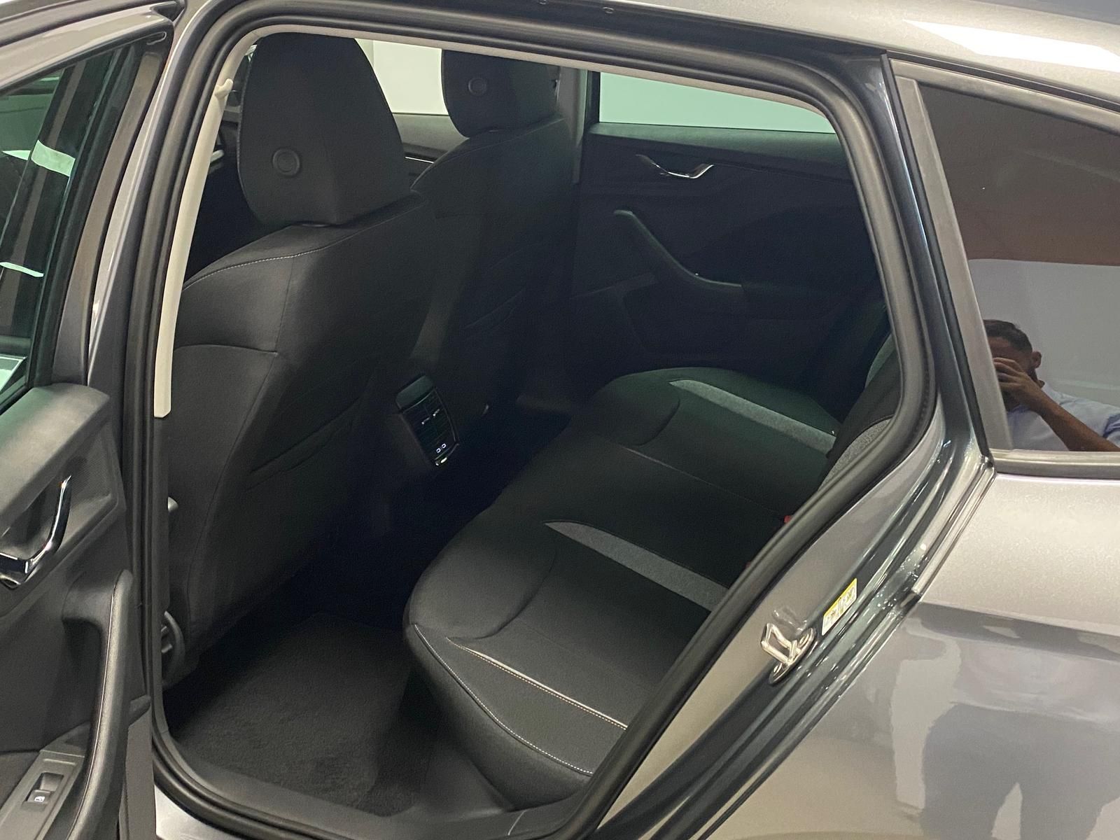 Fahrzeugabbildung SKODA Scala 1.0 TSI Selection APP+KLIMA+RFK+SITZHEIZ++