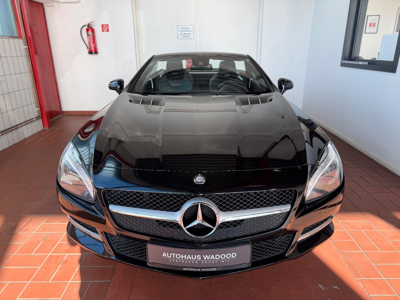 Mercedes-Benz SL 500/Pano/MagicSky/Kamera/HarmanKardon/Xenon