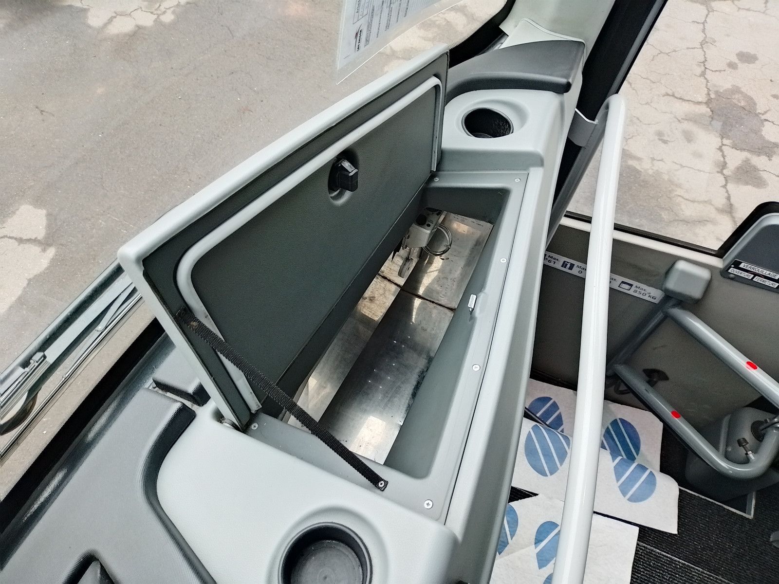 VANHOOL  2019 - Image 19 of 50