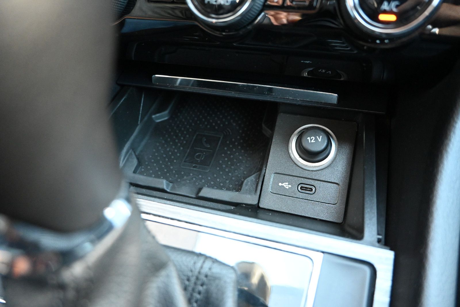 Fahrzeugabbildung SKODA Superb 1.5 TSI ACT DSG STYLE COMBI °ACC°AHK°