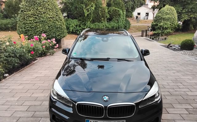 BMW 220 Active Tourer 220d xDrive Steptronic -