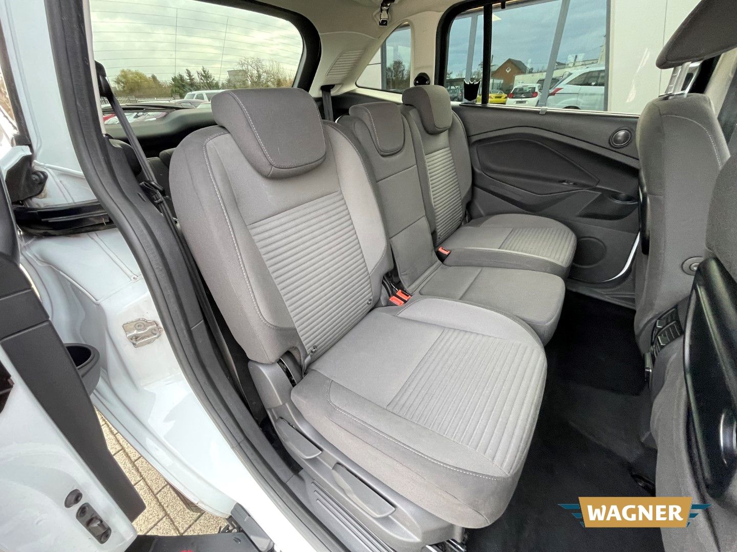 Fahrzeugabbildung Ford Grand C-Max Titanium 7-Sitzer Automatik