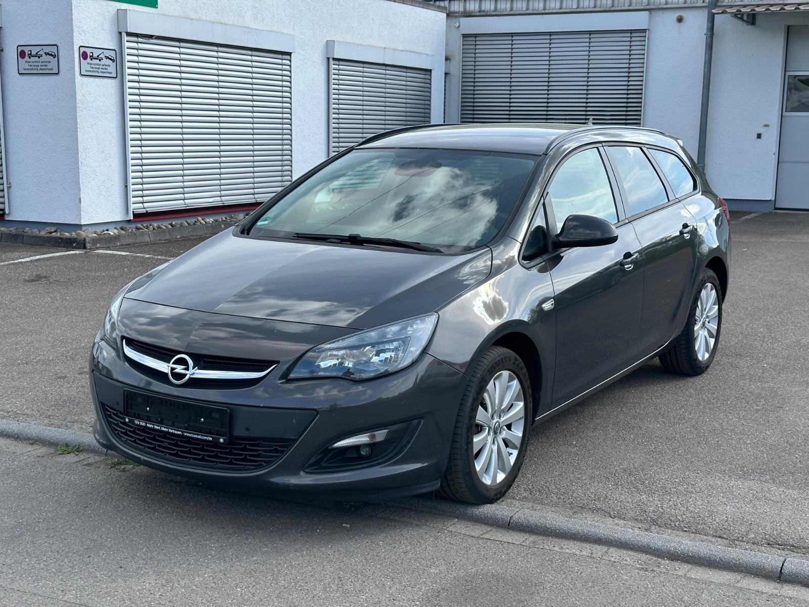 Opel Astra J Sports Tourer Style