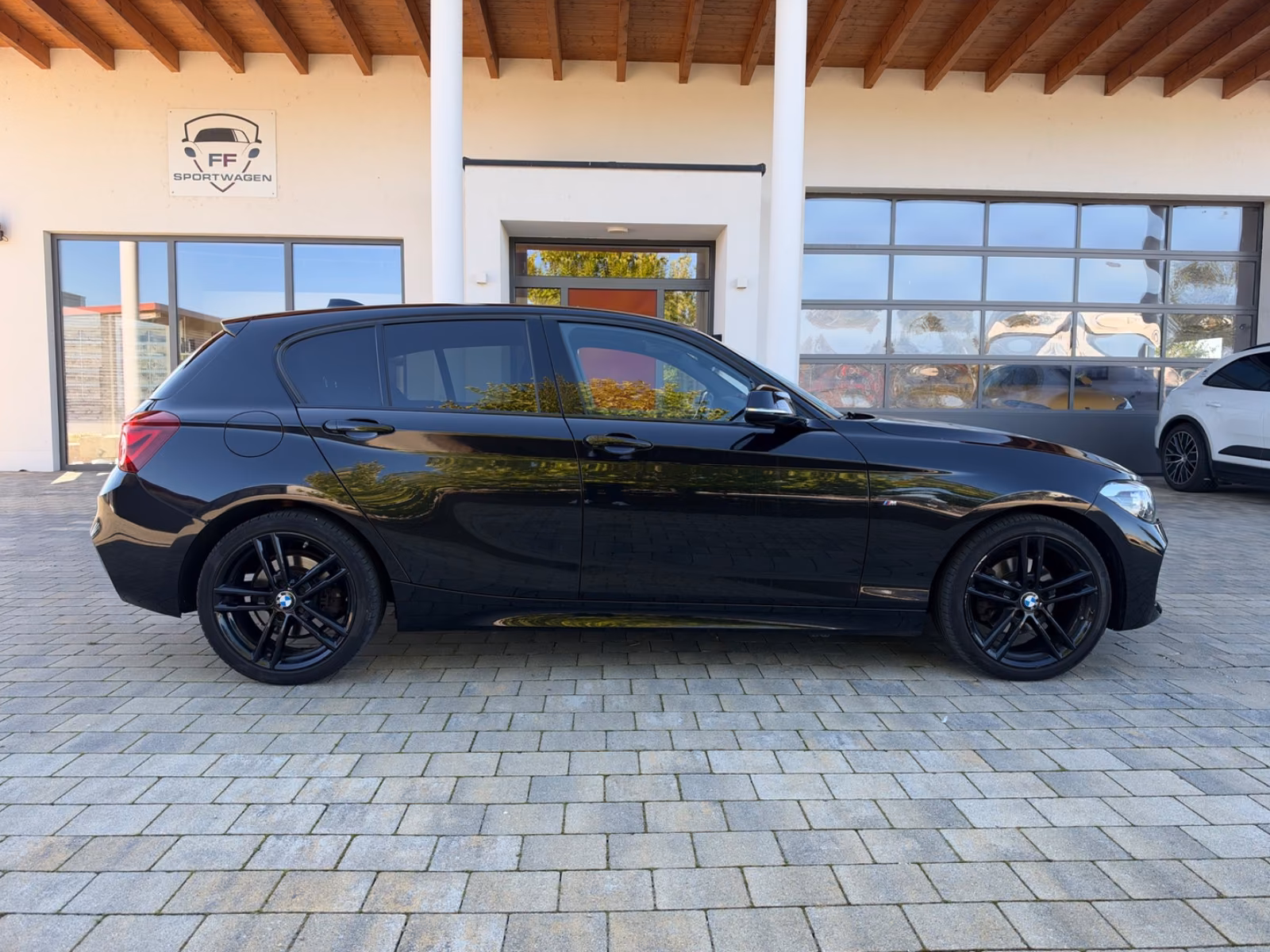 BMW 120i 5-trg.- Edition M Sport Shadow