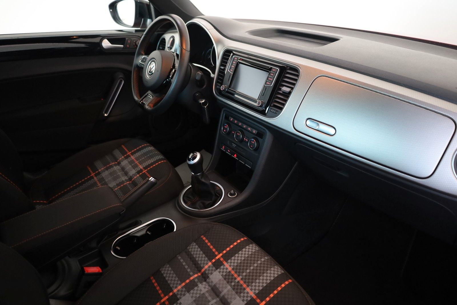 Fahrzeugabbildung Volkswagen Beetle Lim. Club BMT,SH,PDC,Tempomat,Navi, 8xAlu