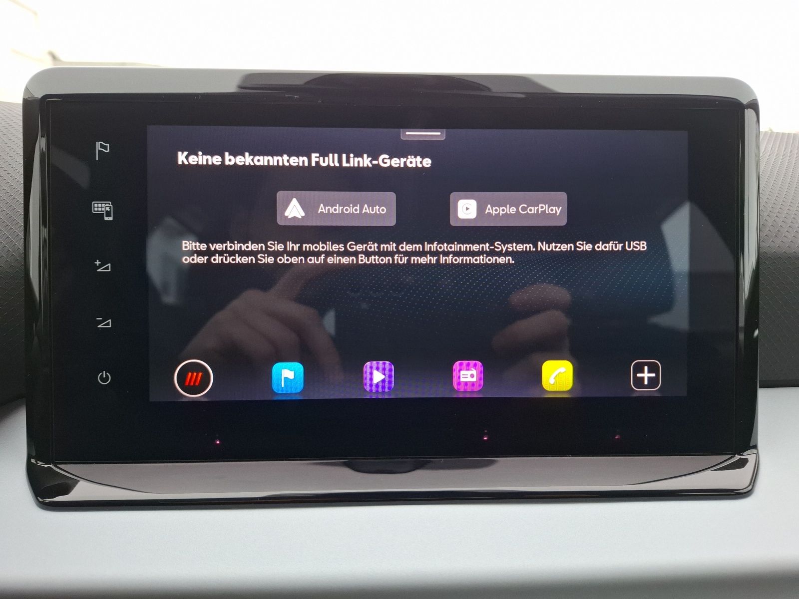 Fahrzeugabbildung SEAT Ibiza TSI Style LED Navi GRA RFK SH LM