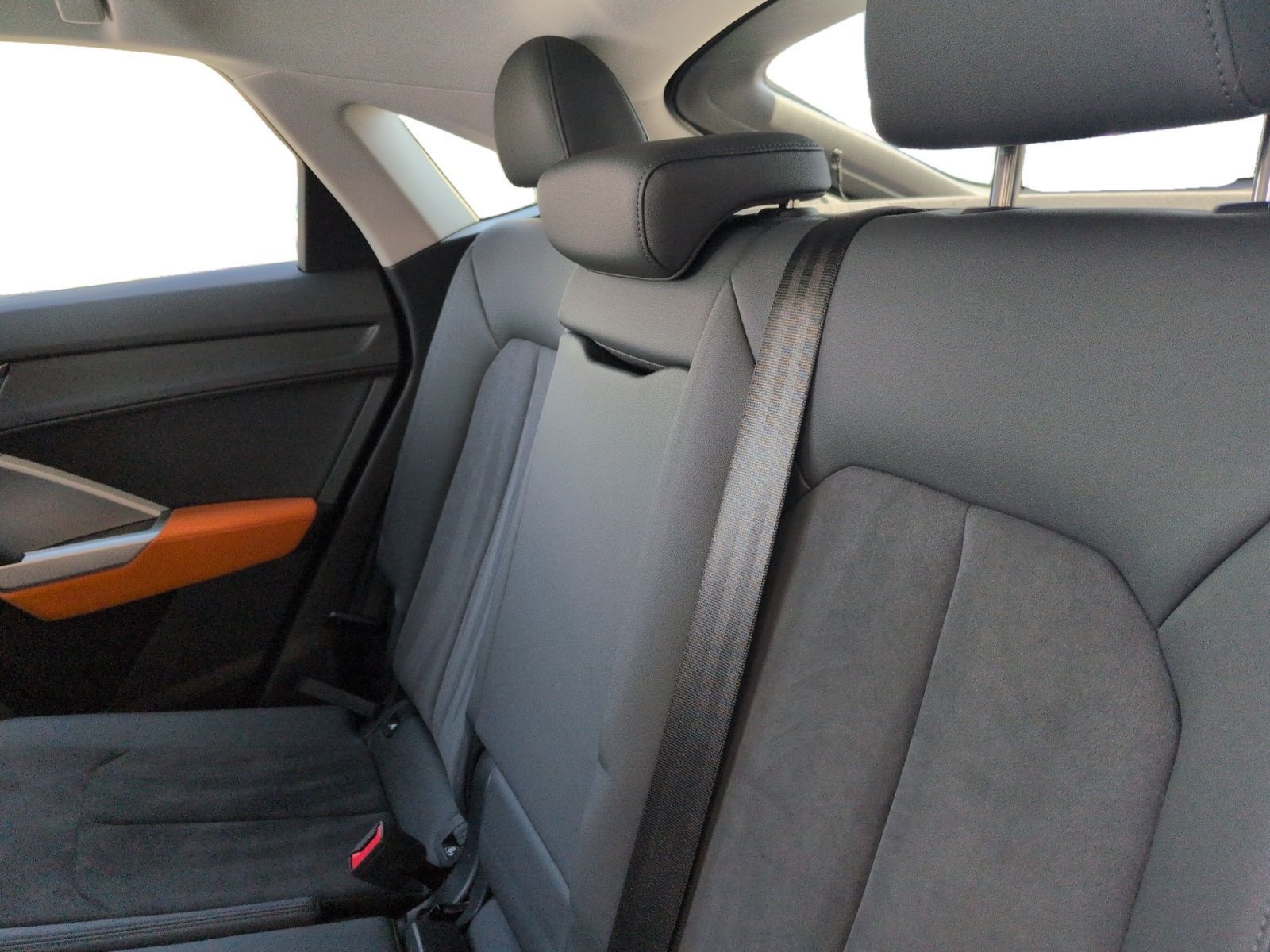 Audi Q3 Sportback S line 35 TDI LED ACC Stdhz AHK foto 10