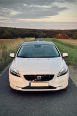 Volvo V40 T2 *Zahnriemen erneuert* - gebrauchte Volvo V40 aus dem Jahr 2014