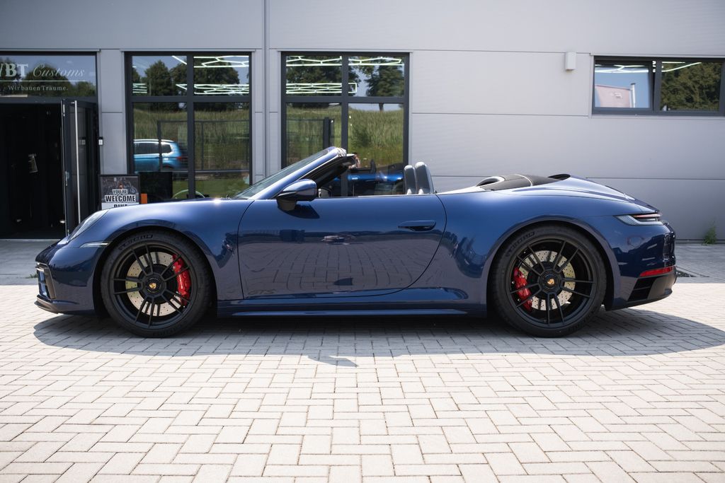 Image of Porsche 992
