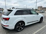 Audi Q7 50 TDI quattro S-Line  7.Sit - Panorama  - gebrauchte Audi Q7 aus dem Jahr 2021
