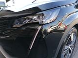 Peugeot 3008 1.2 PureTech 130 Allure Pack Navi PDC LED - Peugeot 3008: Schwarz
