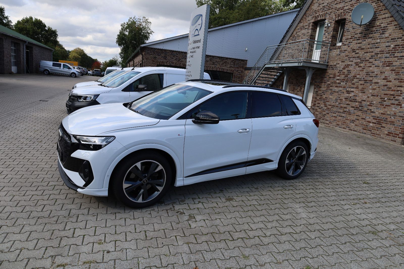 Audi Q4 e-tron 35 S Line imagem 3