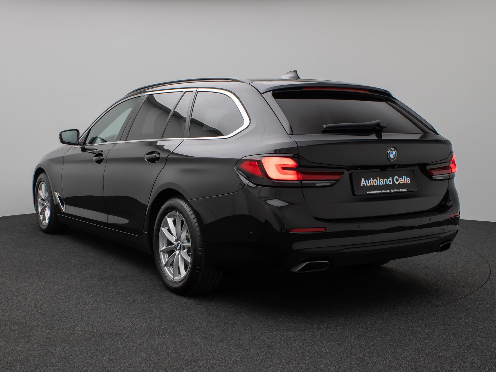 Fahrzeugabbildung BMW 530d Kamera DAB HiFi 4xKlima Leder Sport Alarm