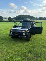 Lada Niva 4x4-BJ2022, wenig km - gebrauchte Lada Niva aus dem Jahr 2022