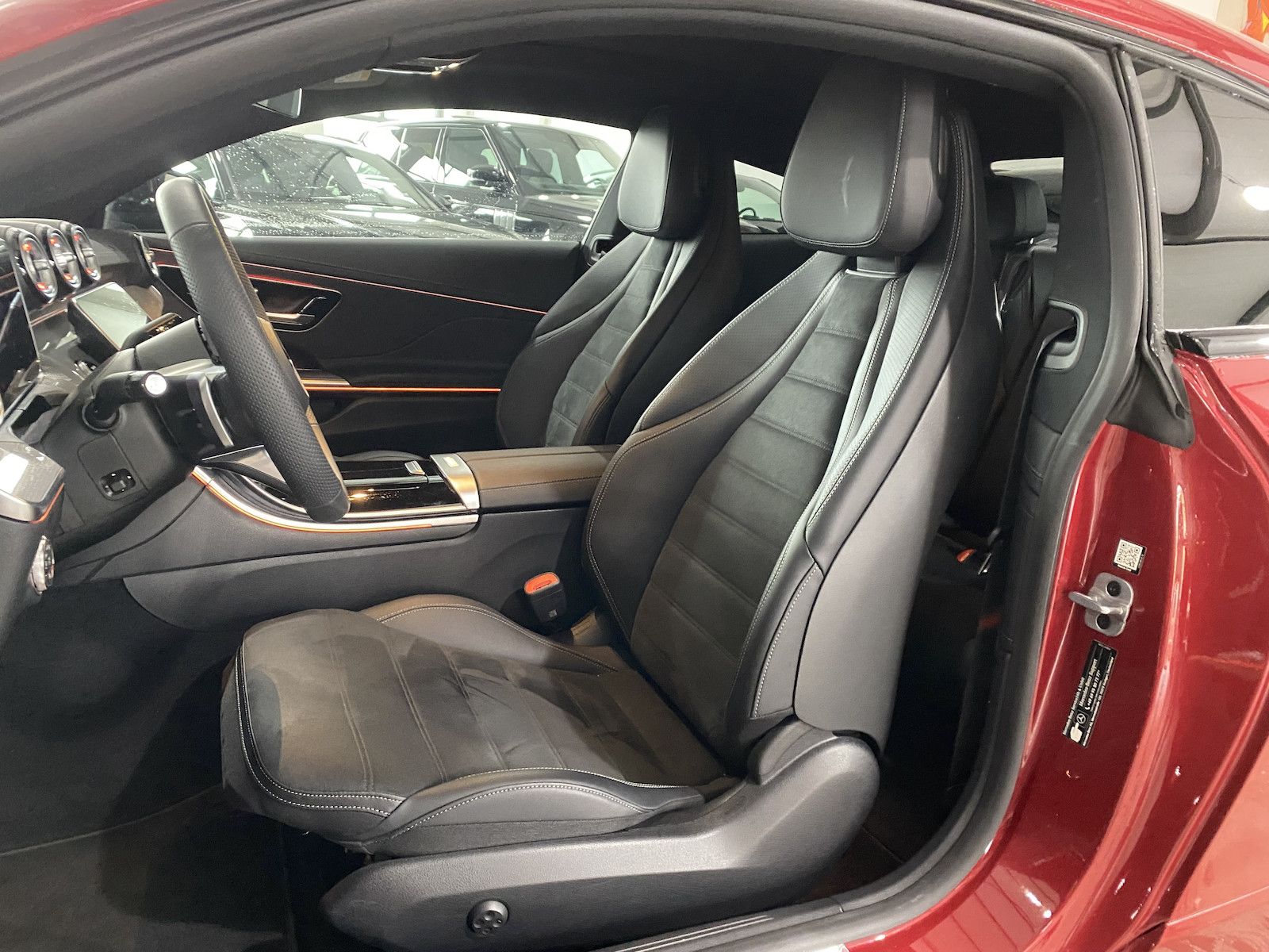 Fahrzeugabbildung Mercedes-Benz CLE 200 AMG/PANO/DIS/360/BUR/NIGHT/´19/