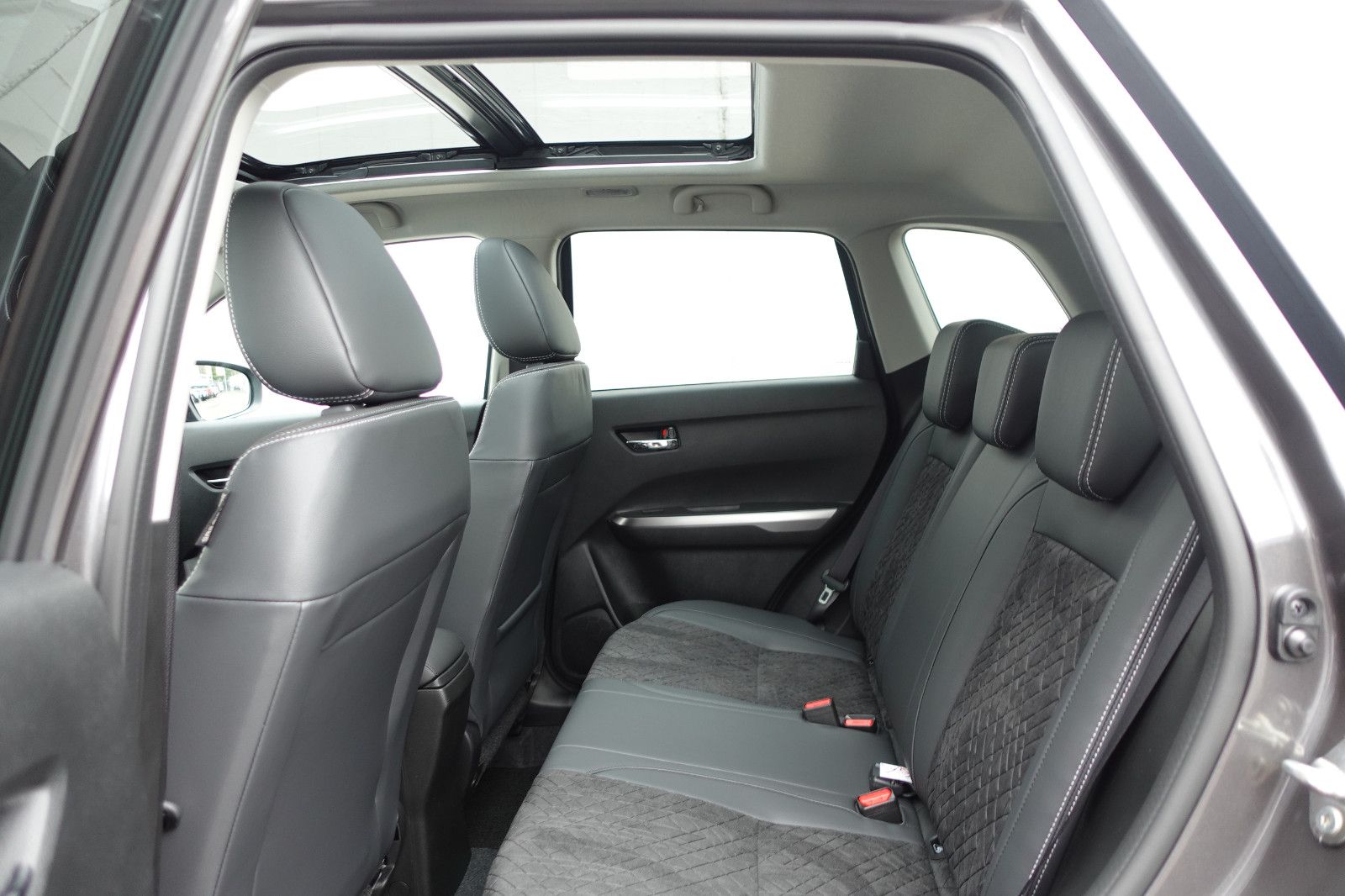 Fahrzeugabbildung Suzuki Vitara 1.4 Automatik Comfort+,NAVI,Schiebedach