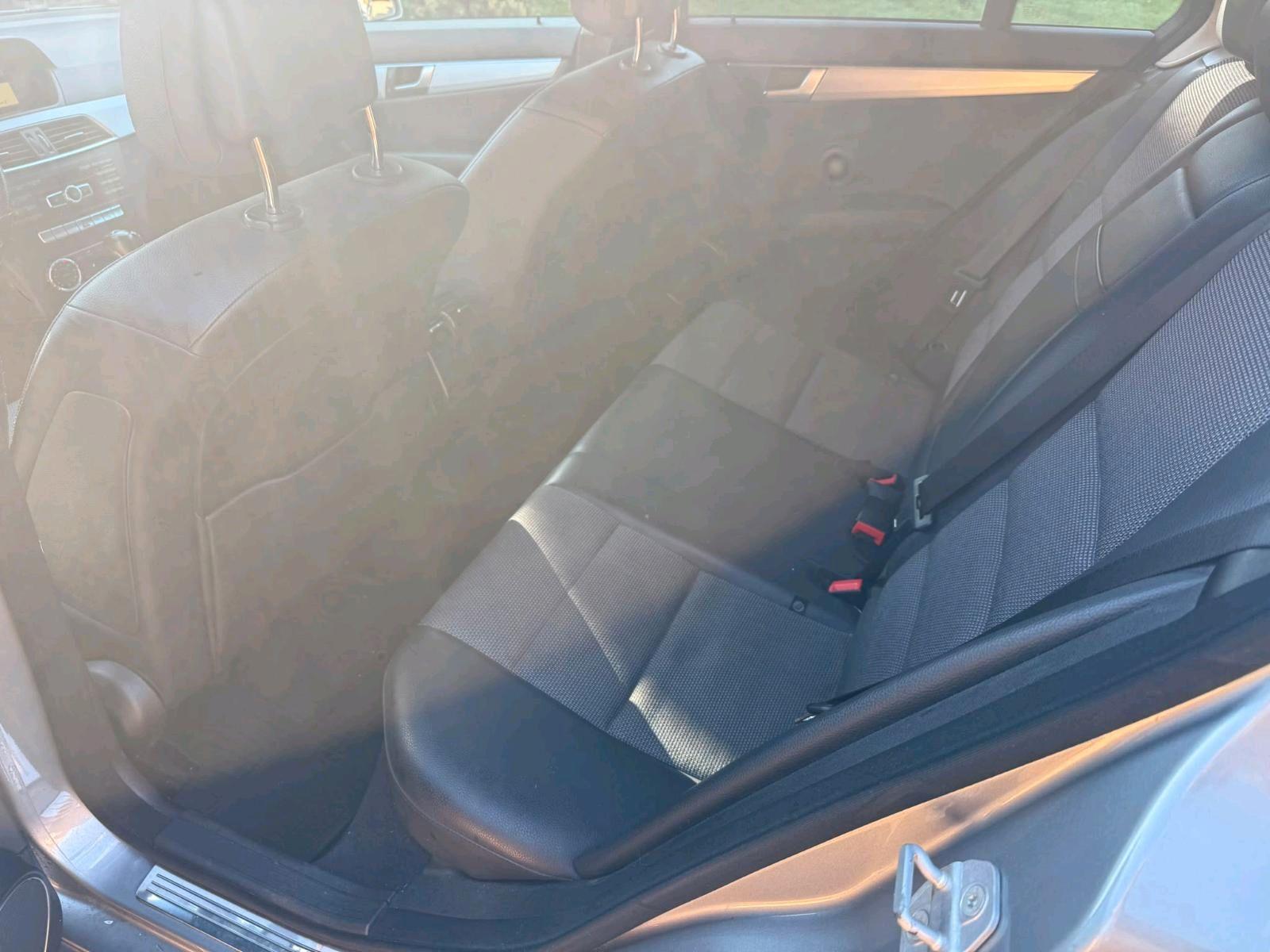 Mercedes-Benz C220 2012 — photo 7