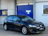 Volkswagen Golf VII Lim. Highline BMT*R-Line Sportpaket - Volkswagen Golf: Sport Line