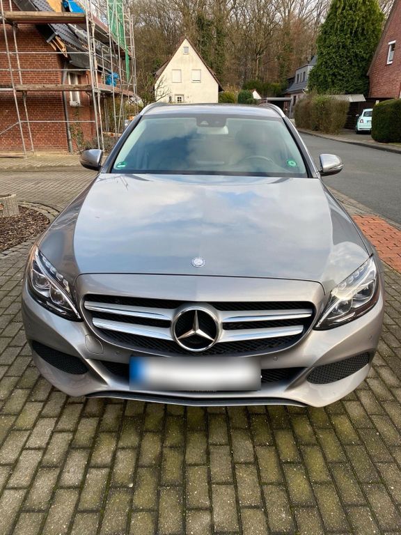 Image of Mercedes-Benz C 220