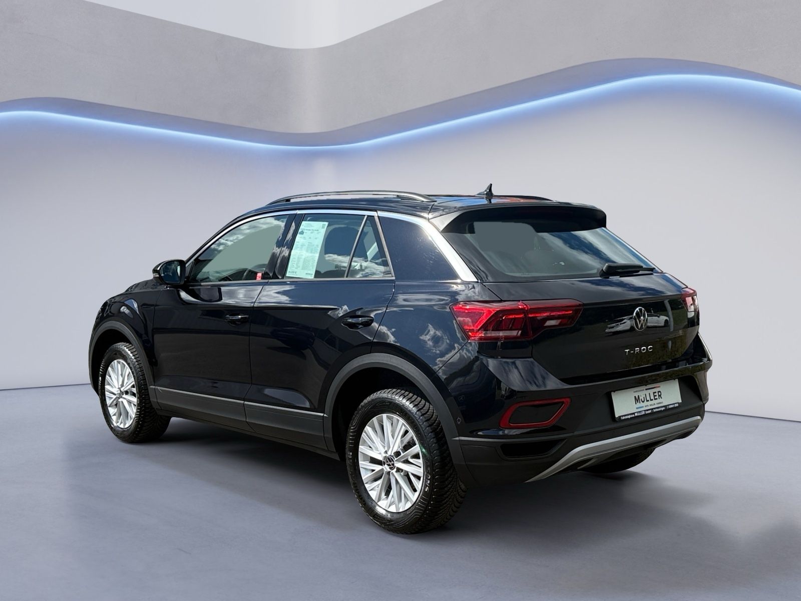 Volkswagen T-Roc Life AHK imagem 3