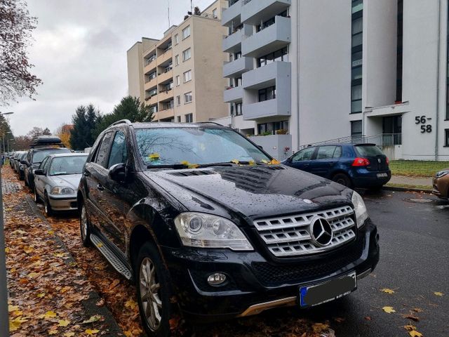 Mercedes-Benz MERCEDES ML 350 CDI 4 MATIC 7G TÜV NEU ATM...