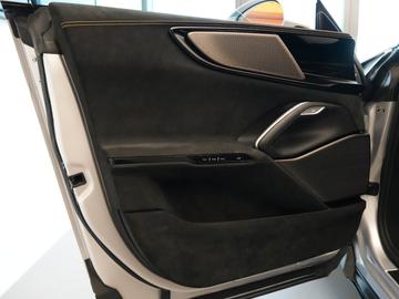 2023 Ferrari PUROSANGUE 缩略图 18