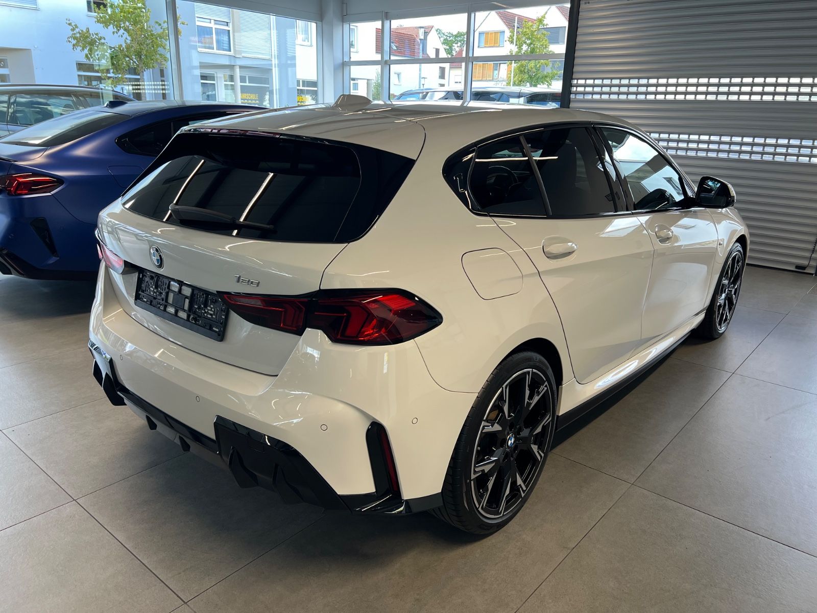 BMW 120 M Sport / H&K / Massage / Head-Up / 360° imagem 2