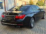 BMW 740d NEUWERIG/LANGSTRECHENF.&2HAND - gebrauchte BMW 740 aus dem Jahr 2012