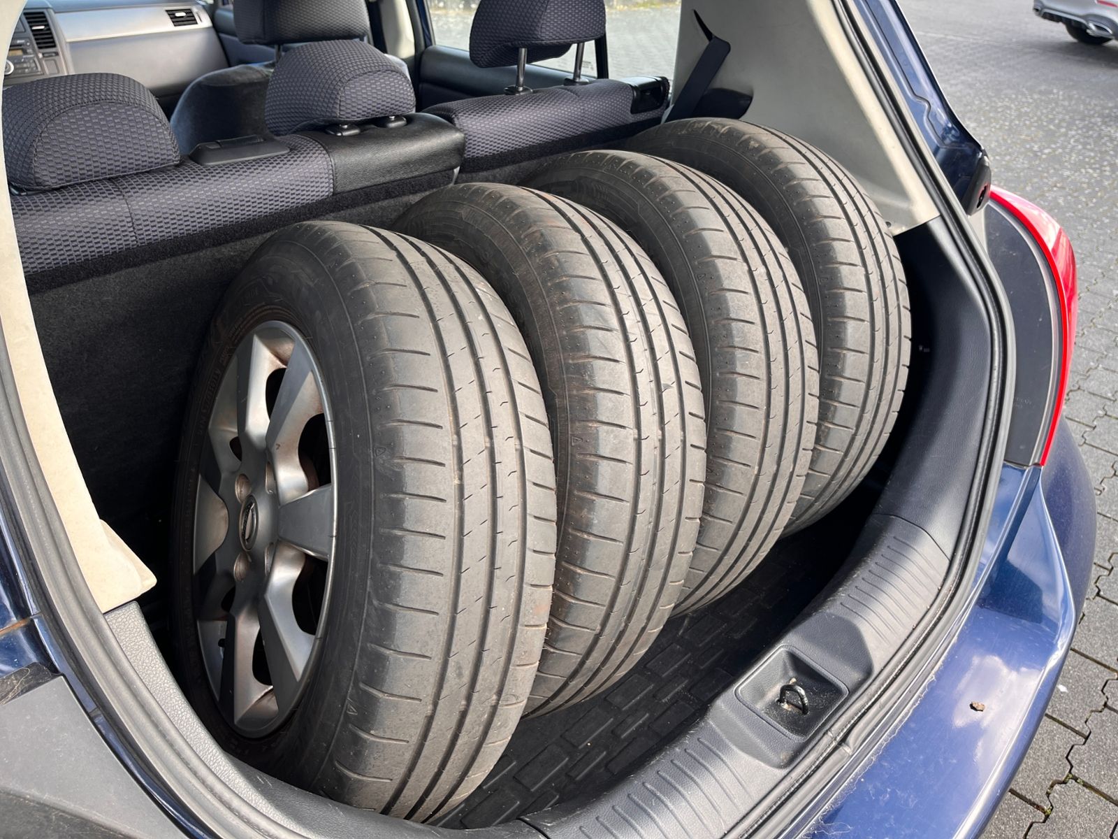 Fahrzeugabbildung Nissan Tiida Tekna KLIMA ALU