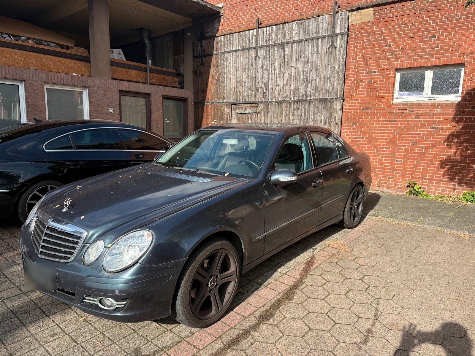 Mercedes-Benz E 220