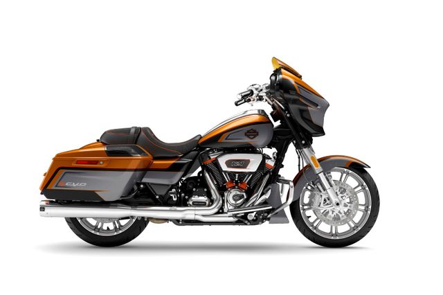 Harley-Davidson CVO Street Glide  FLHXSE 121 CUI MY26