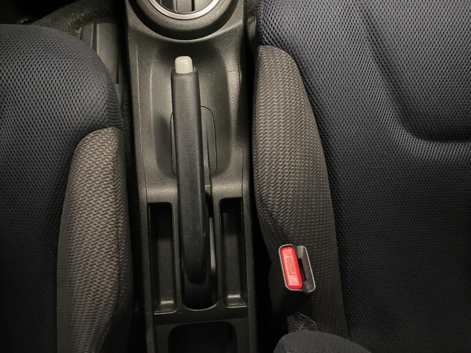Fahrzeugabbildung Honda Jazz 1.4 KAT 1.4 Elegance KLIMA+ALU+ALLWETTER+