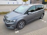 Volkswagen Touran 1.4 TSI DSG SOUND BMT SOUND - mit Benzin-Antrieb Autos in Minden: Kleinbus
