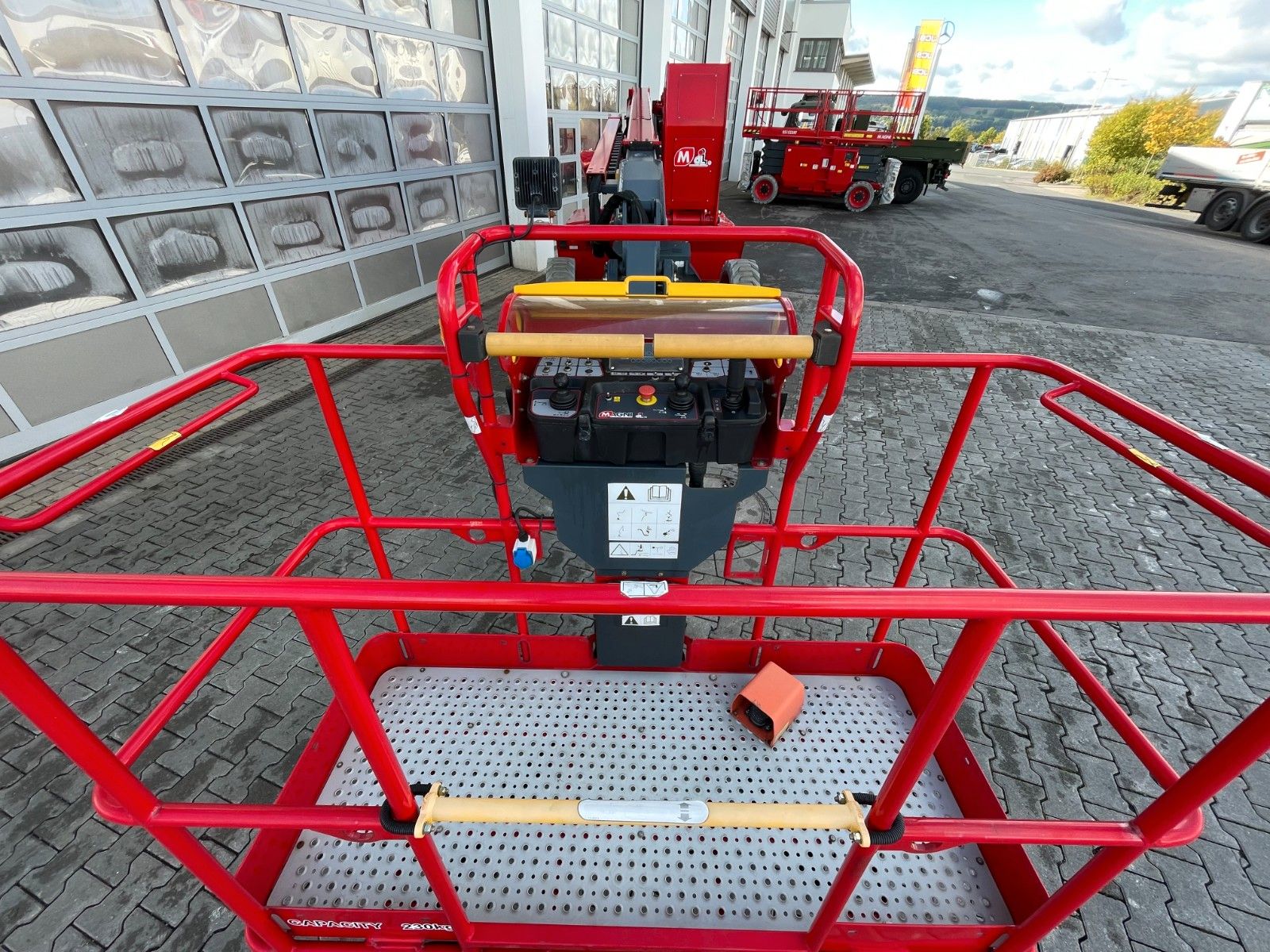 Fahrzeugabbildung Andere Magni EAB20RT 4x4 / 20,2m / nur 6h! / 2024