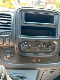Renault Trafic - 8