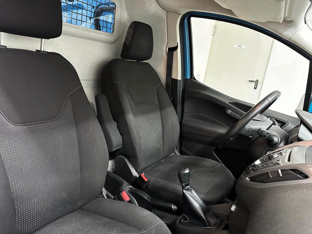 Ford Transit Courier