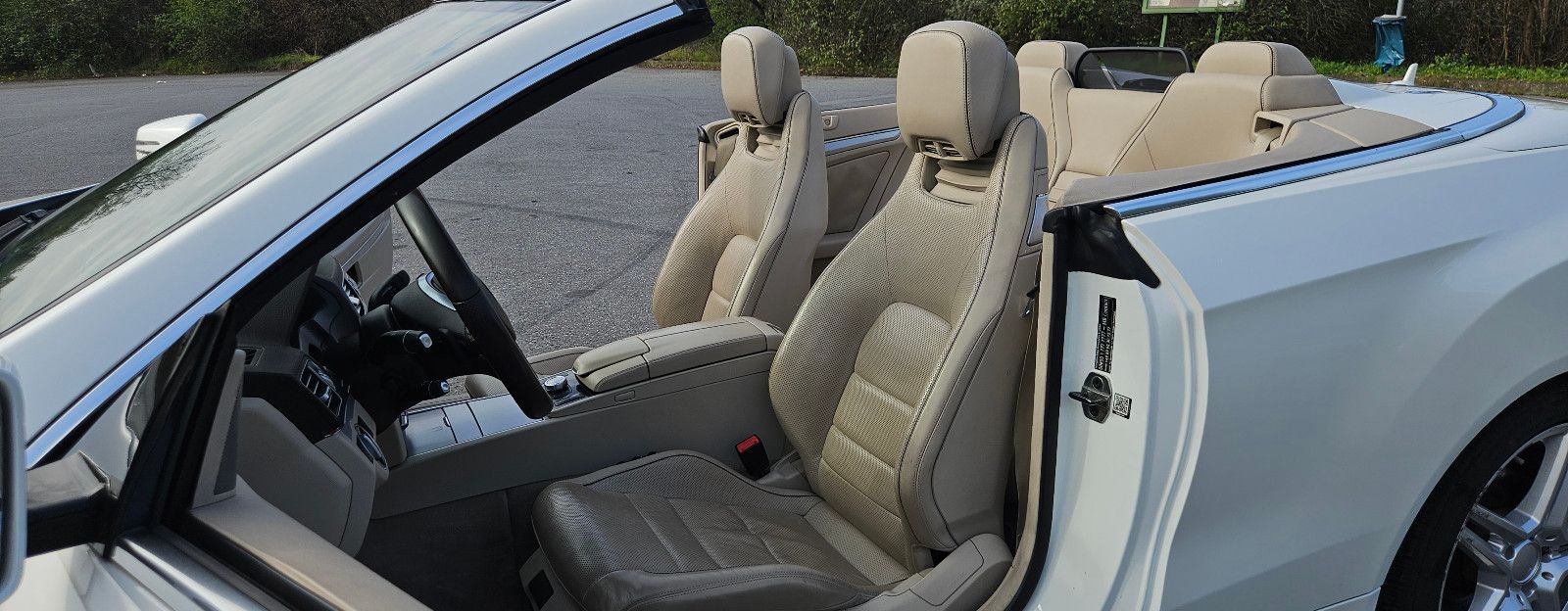 MERCEDES-BENZ E 500 Cabrio AMG Paket 360° V8 A207 Facelift