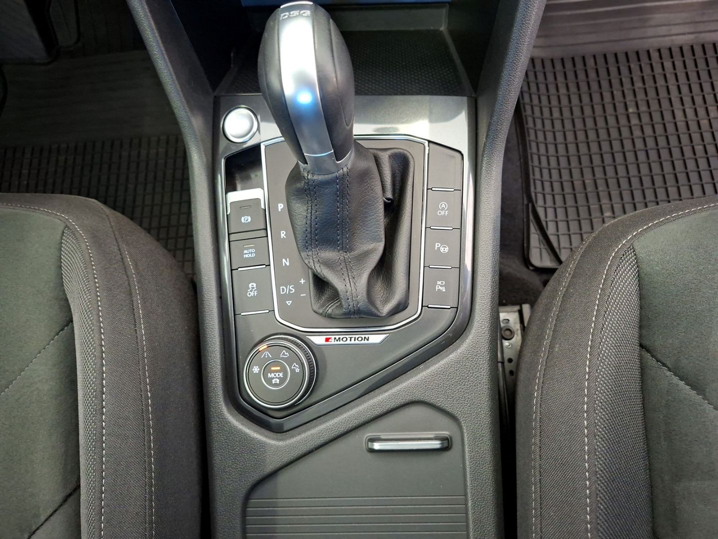 Tiguan Allspace 2.0 TSI Highline 4M *AHK*NAVI*