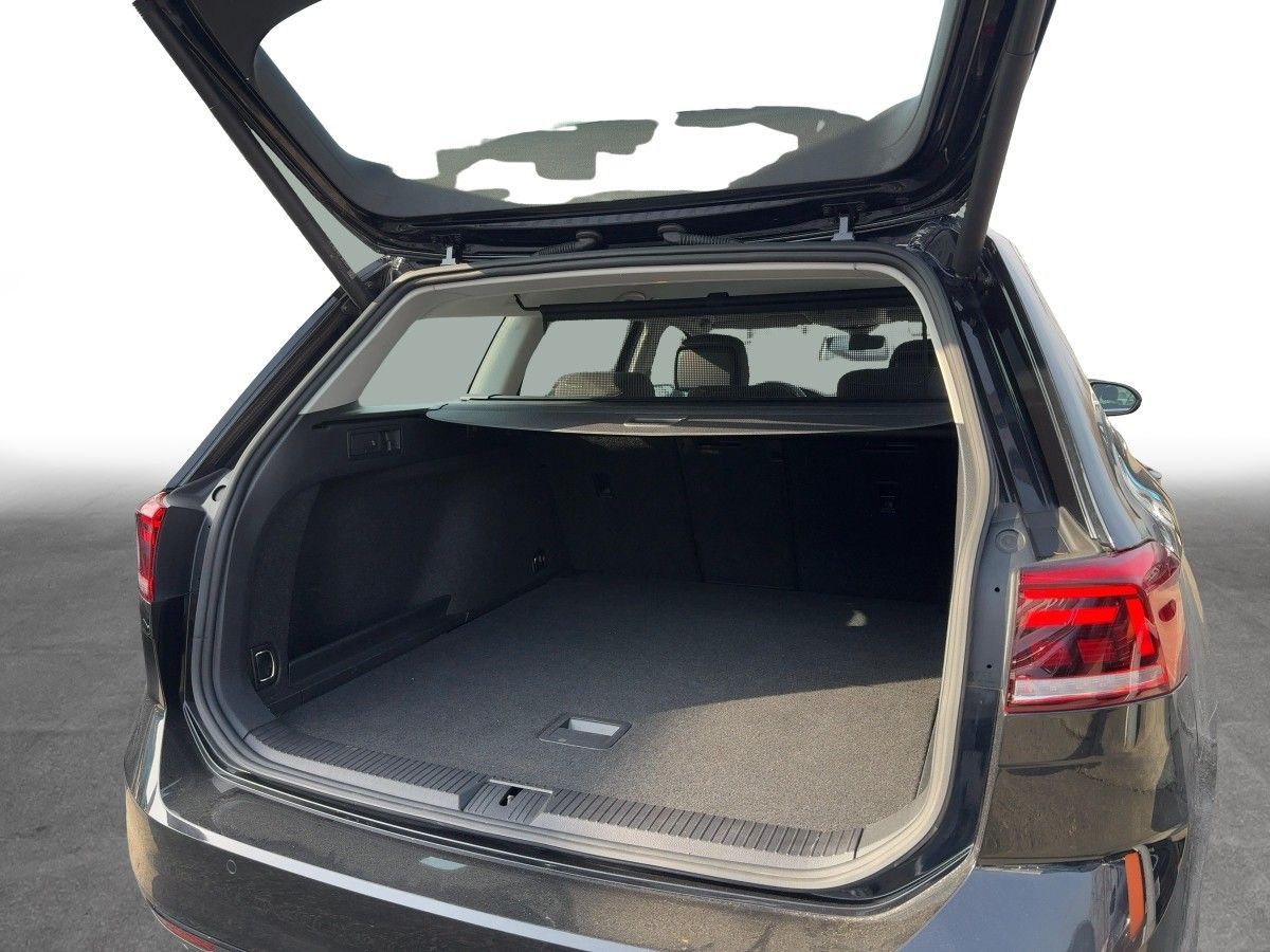 Volkswagen Passat Variant - Bild 8