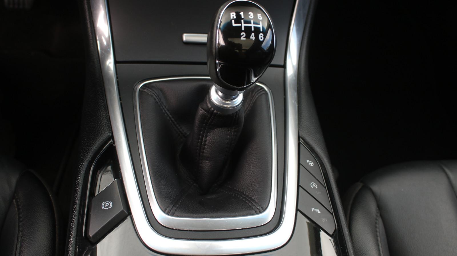 Ford Edge Titanium 4x4 Leder