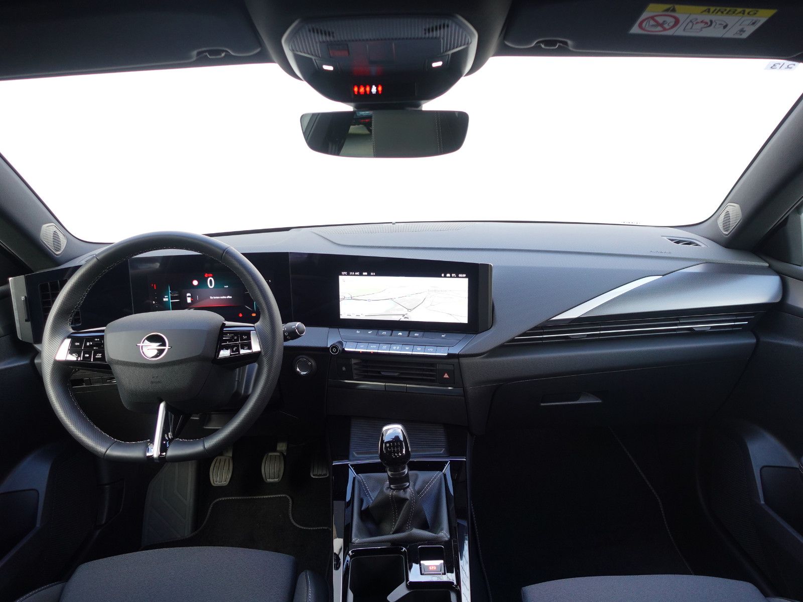 Fahrzeugabbildung Opel Astra ST Ultimate 1.2T,Navi,Pano,Kamera,Sitzhzg